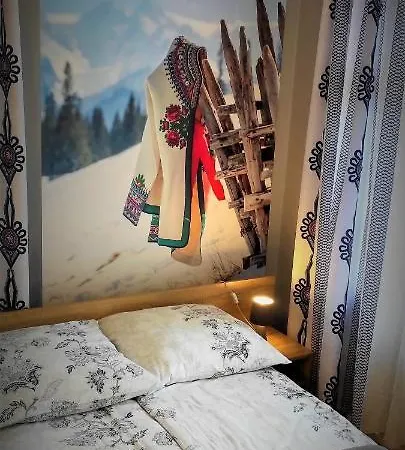 Hosana Zakopane Pokoje Goscinne I Apartamenty Exterior photo